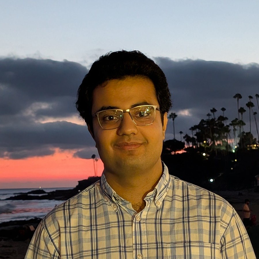 Portrait of Soroush Mesforush